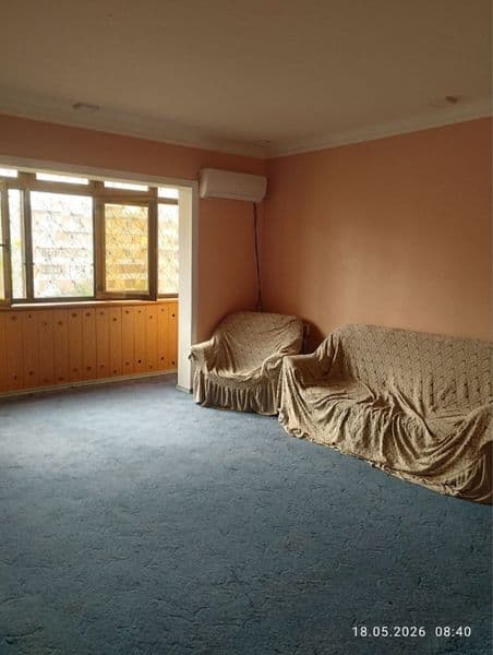 2/8/9<br />
Паркентский базар! <br />
отд.вход  чистая, в кв