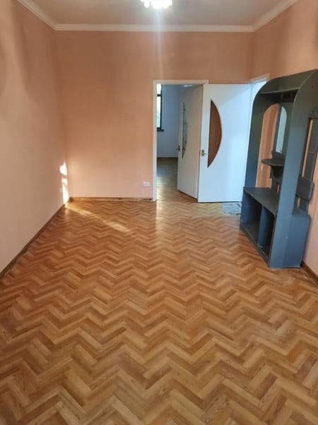 Квартира пустая,чистая,не большой,русскоговорящей семье,на д