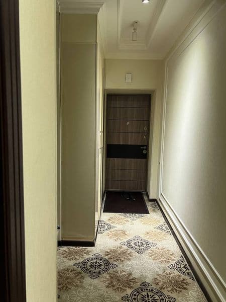 Комнат: 2<br />
Этаж: 1<br />
Этажность: 5<br />
Площадь: 63 — фото 2