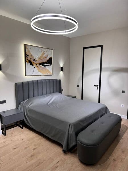 Мирабадский район<br />
Гостиница Россия<br />
ЖК Мирабад Ав