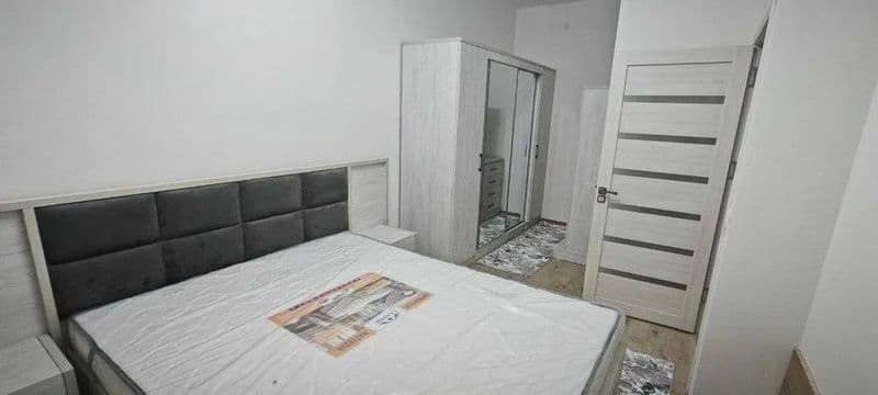 Сдаётся шикарная 2-комнатная квартира <br />
<br />
• Район: