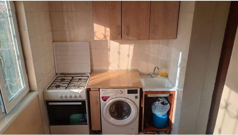 Bezmakler <br />
Bezxazyayka<br />
Ishledigan va o’qiydigan 