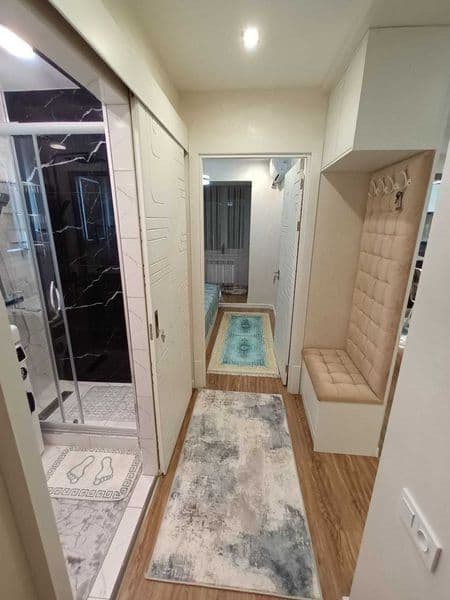 Сдаётся уютная 2-комнатная квартира в центре города<br />
Як — фото 5