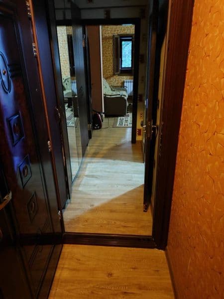 Arenda oilaga 1xona 2etaj 9etajli 500$ dom uzoq muddatga ber