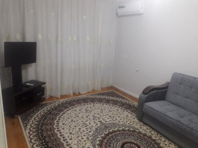 Arendaga beriladi 1 xona Yakkasaroy soliq yonida oilaga bez 