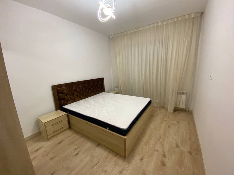 Сдаётся шикарная 2-комнатная квартира <br />
<br />
• Район: