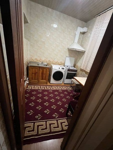 Аренда 2.хонали жарарик оилага ёки кизлага берилади узок муд