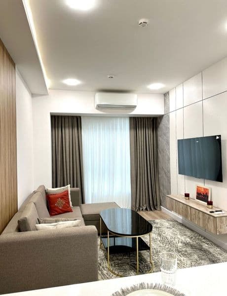 ID 1757<br />
<br />
Аренда   Квартира  Новостройка <br />
< — фото 3