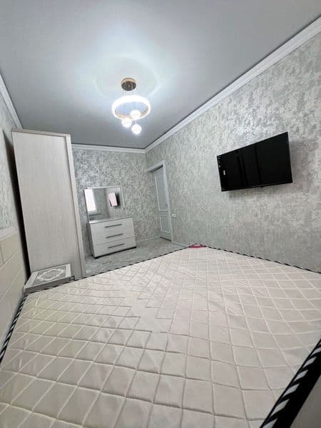 Shayxontohur tumanida, Milliy bogʻ metrosi yonida joylashgan — фото 2