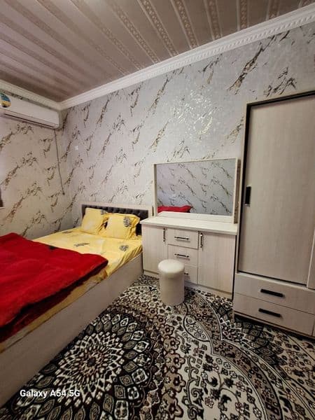 Chilonzor tumani Novza metro yaqinida kvartira arendaga oila