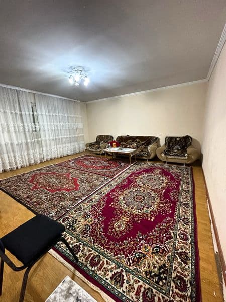 Сдаётся квартира<br />
Алмазарский район<br />
<br />
Кирпич