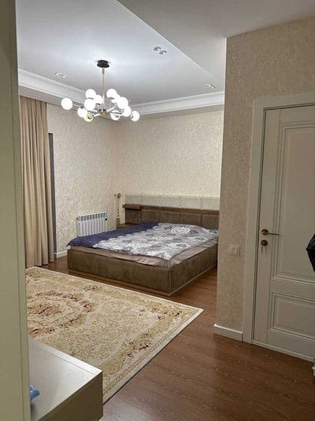 Район: Шайхантахур<br />
Адрес: Чорсу<br />
4/4/9     120кв<