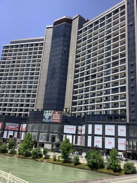 К вашему вниманию рады представить 3х комнатную квартиру на 