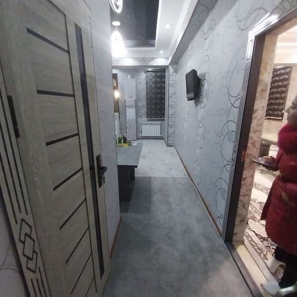 Sergeli metro yaqinida shinam 2 xonali uy. Derazalari katta, — фото 3