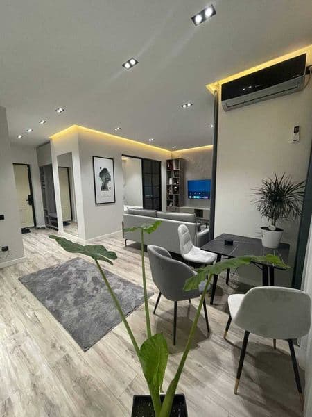 Элитный апартамент:<br />
Район: Мирзо Улугбекиский <br />
К