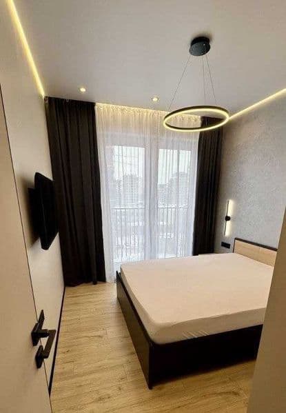 2 комнатную квартиру на 3 этаже,<br />
В квартире есть все н