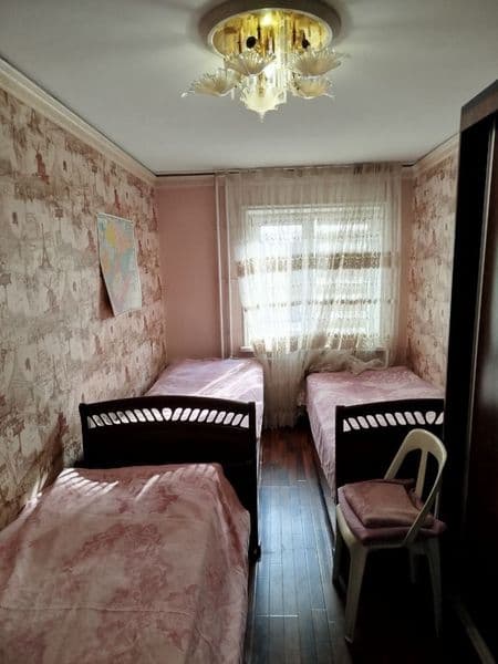 Kvartira sheriklikga bollarga Toshkent shahar olmazar tumani