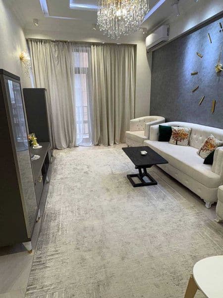 [DN:015]<br />
Уникальное предложение аренды в самом центре 