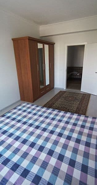 Сдается просторная 2 х комнатная квартира в Мирзо Улугбекско