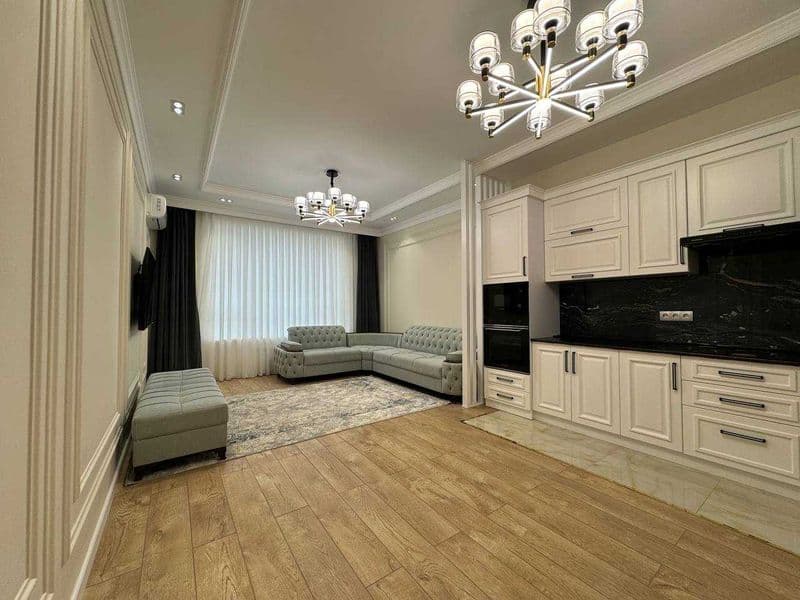 • Район: Яккасарой <br />
• Istanbul City  <br />
• Комнат: 