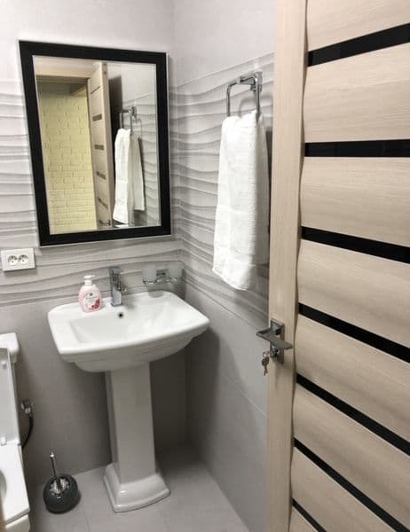 Юнус абад 8 кв. Ориентир на против Ресторан Биллура.<br />
< — фото 5