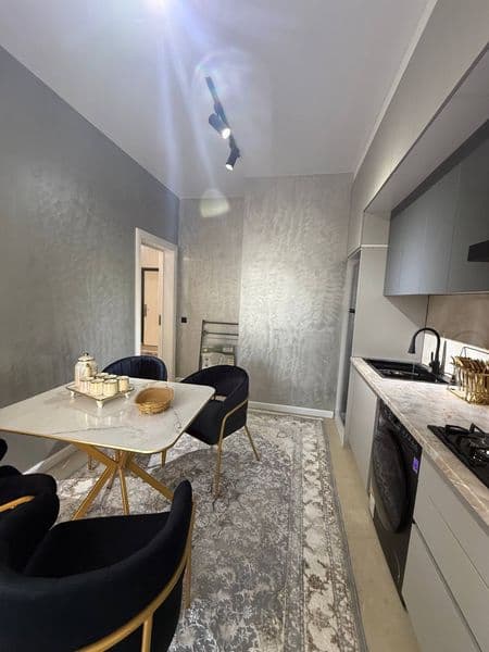 срочно сдаю свою 2-х комнатный евро ремонт квартира<br />
бе — фото 3