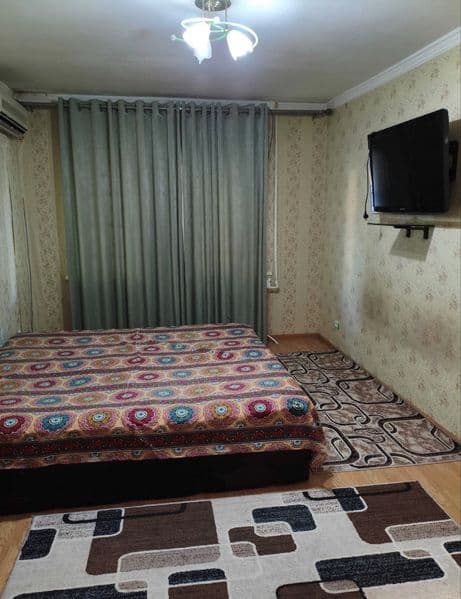 Срочно сдается квартира на Чиланзаре 9 квартал от метро 2 ос