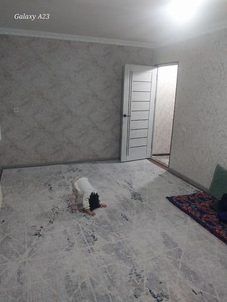 Срочно сдаётся 1.2.4 квартира ,фото реальное.двор тихий,зелё — фото 2