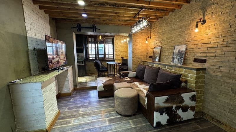 Сдаётся квартира в стиле ЛОФТ. Ориентир бывший стадион Старт