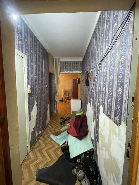 аренда ттз Ахмад Югинаки 1 ком 1 й этаж квартира без ремонта