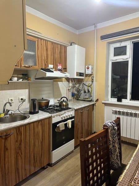 Сергели озгариш метрони олдида 3хона навасройка дом<br />
 к