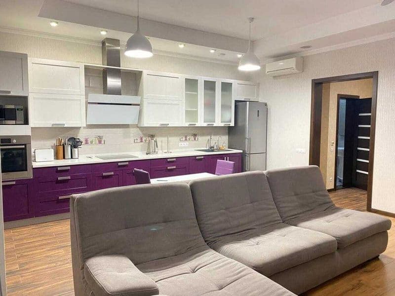 Сдаётся квартира по Ш Руставели <br />
Ориентир -  Сазанчик 