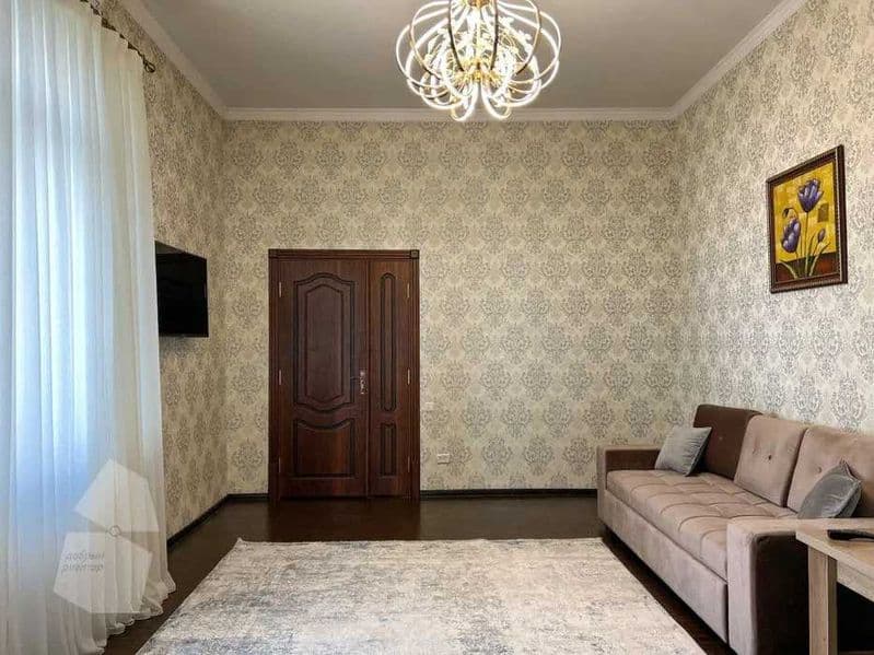 Квартира в центре, охраняемый двор.<br />
Укомплектована меб — фото 3