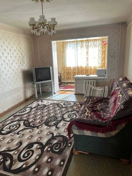 Сдается квартира мирободские район парк фуркат 3 этаж 2 комн