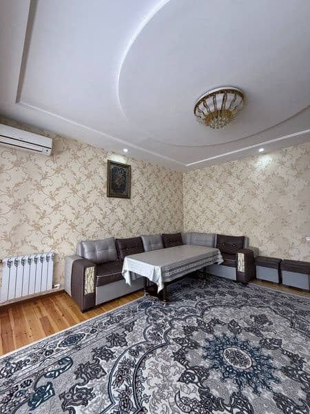 Юнусабад 14кв 2/2/9 <br />
2-комнатная с площадью 63м2 <br /