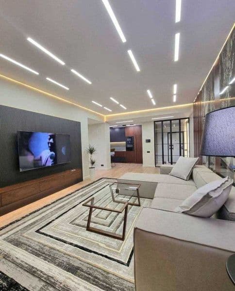 Уникальное предложение аренды в самом центре города<br />
<b — фото 2