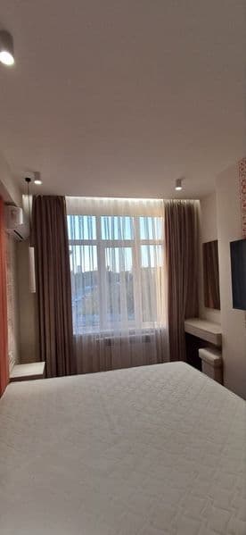 Срочно сдаётся  2 комнатная квартира в центре города 4 этаж  — фото 4