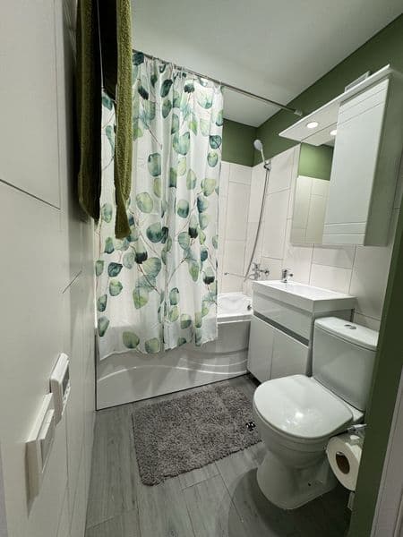 C 10 апреля!!!<br />
Сдается 1/3/5 на Буюк Ипак Йули (Максим