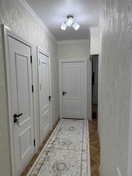 Мирабадский район, ориентир Узбум. Напротив ресторана Тандор