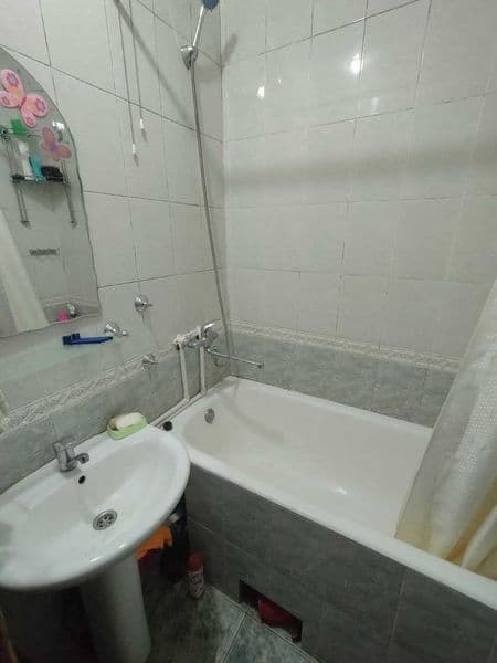 Третий этаж в зелёном районе рядом с парком. 5 минут от метр — фото 5