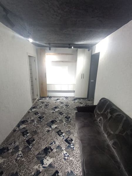 Срочно срочно сдаётся в аренду на долгий срок 2 комнатная кв — фото 3