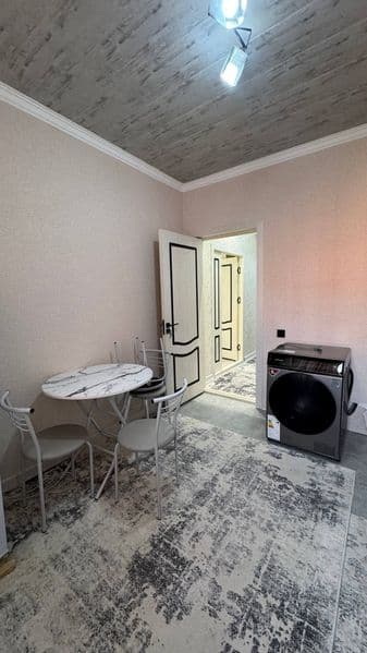 Аренда, семейным или для одного. <br />
<br />
ЖК Хонсарой/ 