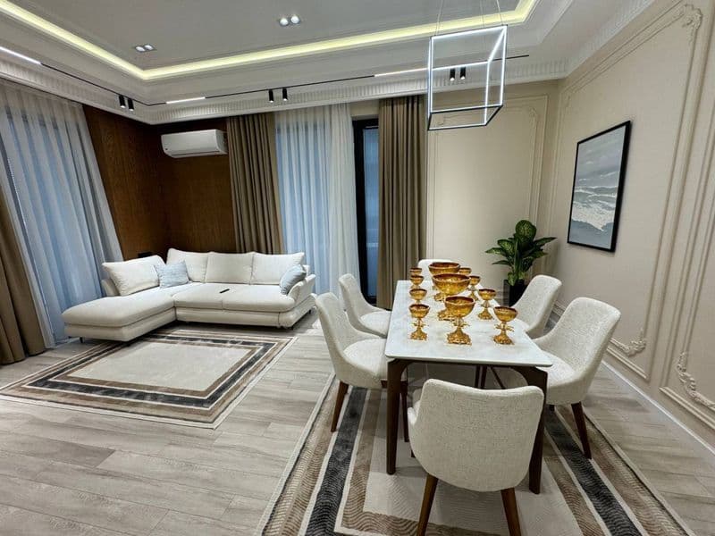 Элитный апартамент<br />
Район: Яккасарай<br />
3/3/10<br />