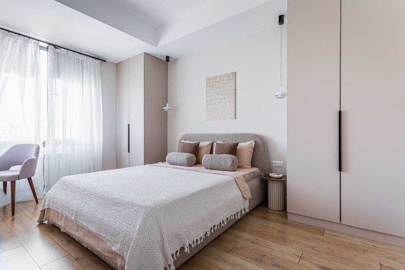 Район: Чиланзар<br />
Адрес: новза<br />
<br />
Комнат: 2<br