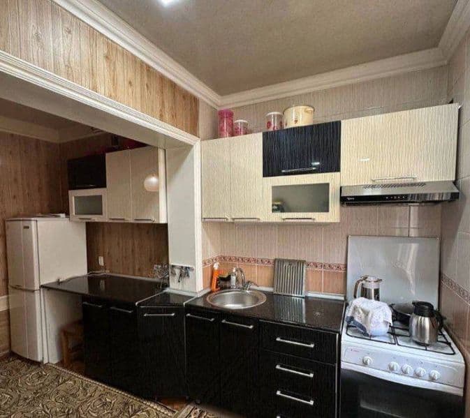 Turkiston metroda qizlarga sheriklikka kvartira uyda erkak k