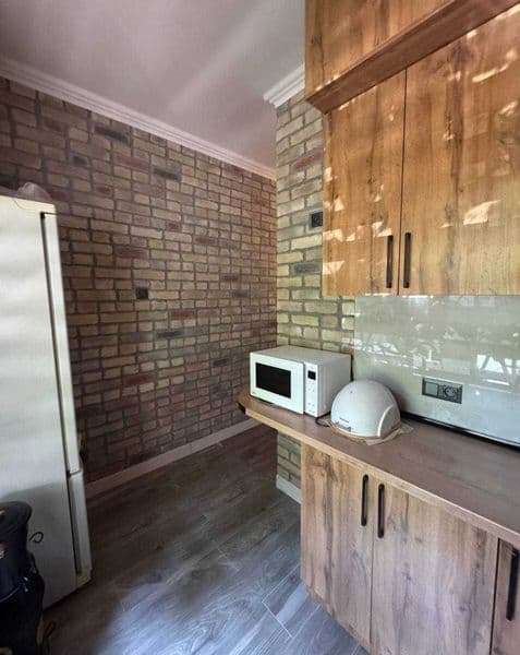 Mirzo Ulugʻbekda remonti alo uy ijaraga beriladi <br />
Orin