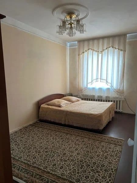 Yakkasaroy tumani Bobur ko'chada 2xonali kvartira ijaraga be