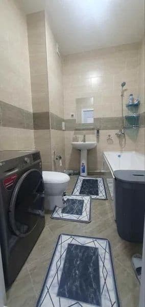 Сдаётся шикарная 1-комнатная квартира в Новостройка<br />
<b — фото 4