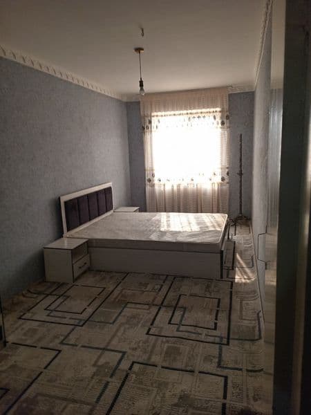 Ижара 2.хонали оилага берилади расмдаги уй хамма шароити бор