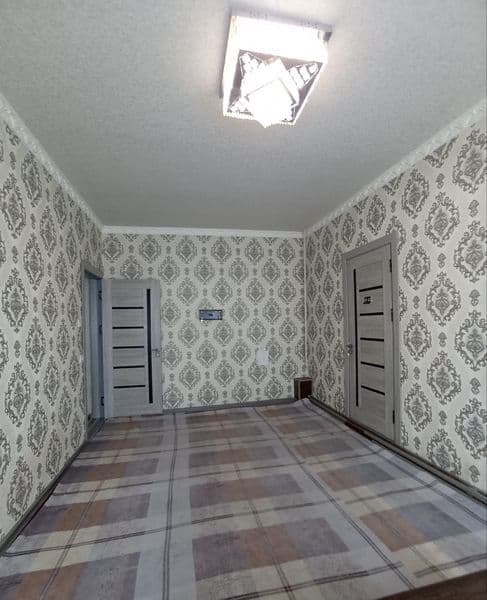 Район - Алмазарский<br />
Ориентир - жомий<br />
Комнат - 1х